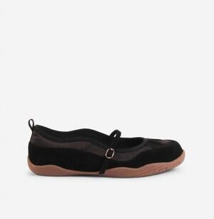 NEW INTENTIONALLY BLANK women's pulse suede flats in black
